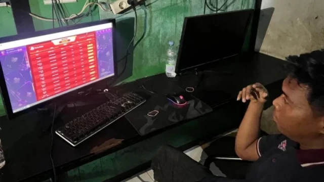 Polda Jateng Bongkar Dugaan Judi Online di Warnet Semarang