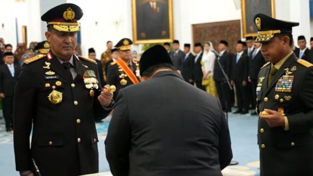 Presiden Prabowo Lantik Suyudi Ario Seto sebagai Kapolri dan Wahyu Hadiningrat Jadi Wakapolri
