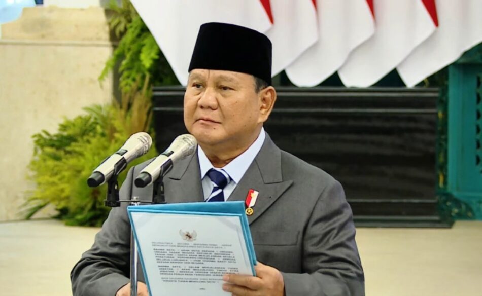 Presiden Prabowo Resmi Lantik Kepala BNPB serta Kepala dan Wakil BPGMN