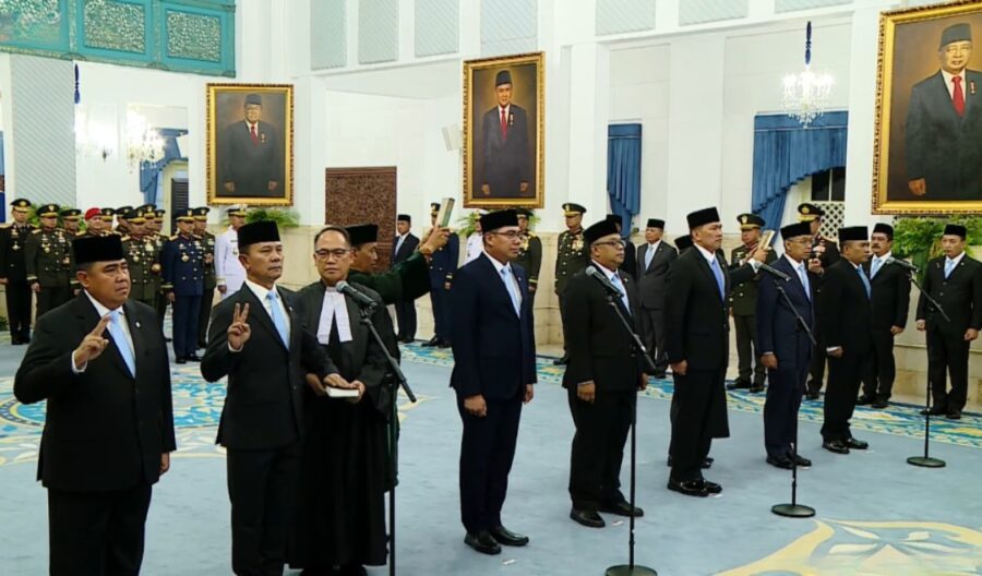 Presiden Prabowo Subianto melantik empat Wakil Mfitron enteri (Wamen) Kabinet Merah Putih