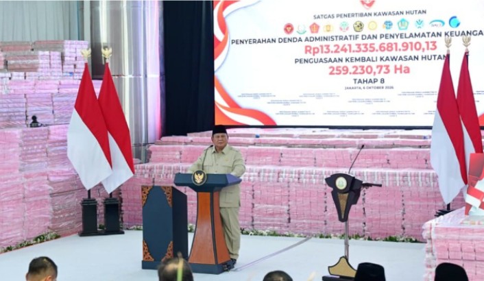 Presiden Prabowo saat memberikan sambutan di Kompleks Kejagung RI