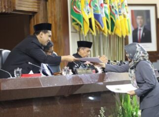 Rapat paripurna DPRD Jateng perda pajak dan retribusi