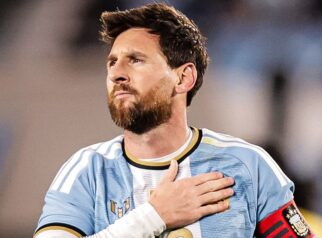 Duel Ronaldo vs Pesta Pensiun Messi Jadi Sorotan, La Pulga Kalahkan CR7