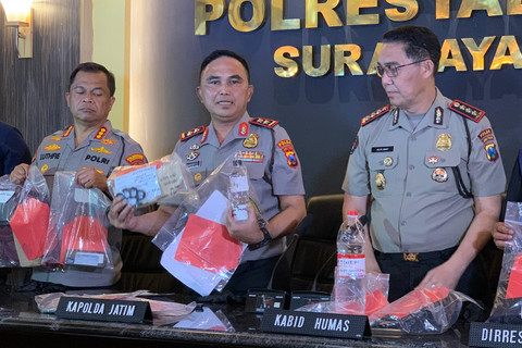 Hendak Susupi Aksi di Depan Gedung Grahadi Surabaya, 11 Orang Ditangkap Polisi