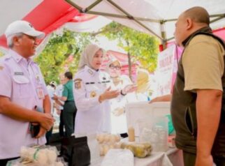 Plt. Bupati Klaten, Mahanni Yulindha Pratiwi menghadiri Gerakan Pangan Murah (GPM)