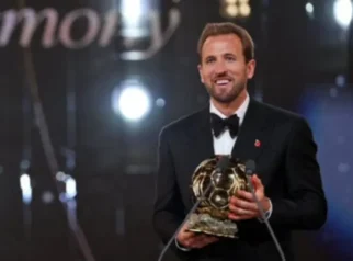 Pemain Inggris Harry Kane Akhiri Penantian 25 Tahun Raih Ballon d'Or