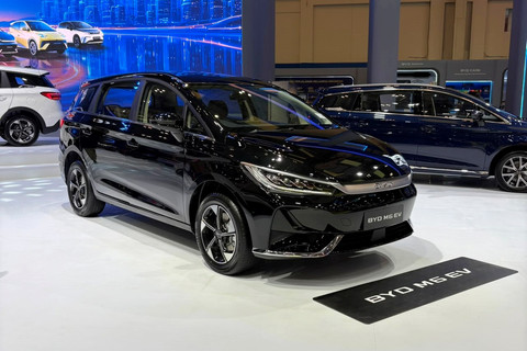 Penjualan Mobil PHEV September 2026 Melandai, BYD M6 DM Masih Terlaris