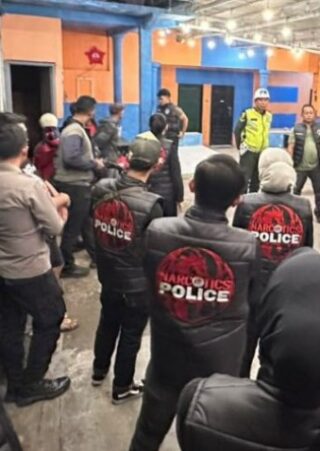 Polres Lumajang bersama tim gabungan menggelar razia di sejumlah tempat hiburan malam (THM)