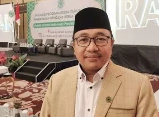 Sekretaris Umum MUI Jatim, Dr. KH. M. Hasan Ubaidillah
